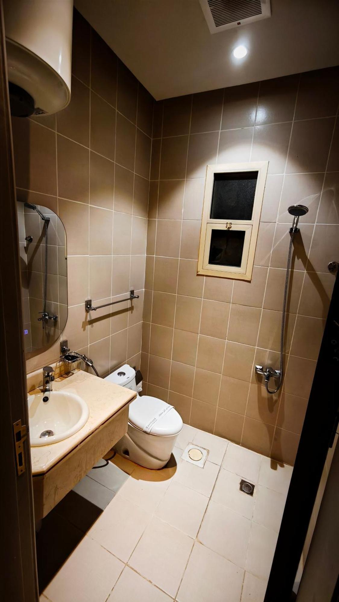Aparthotel Land Walk Al Aqiq Ar Riyad Esterno foto